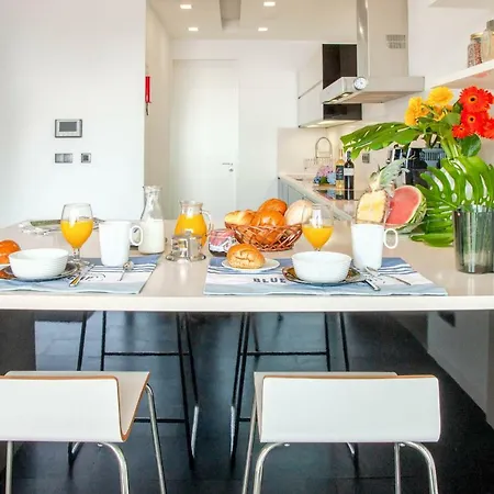 Chimera By Lovelystay