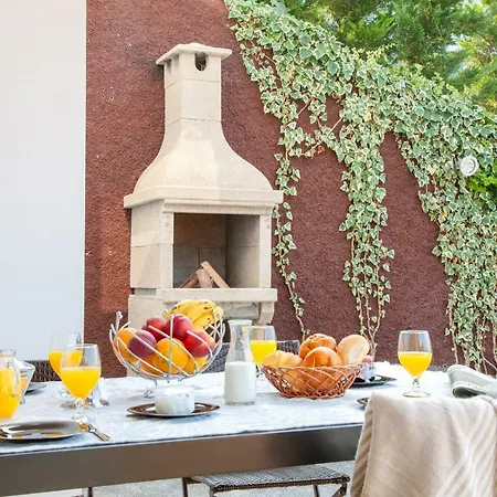 Chimera By Lovelystay