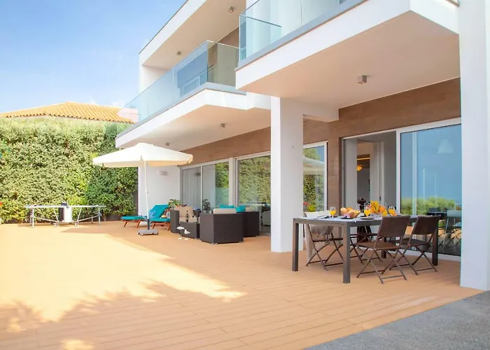 Chimera By Lovelystay