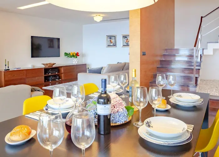 Chimera By Lovelystay 카니코